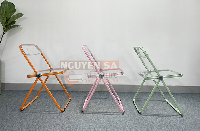 ghế xếp trong suốt cho showroom
